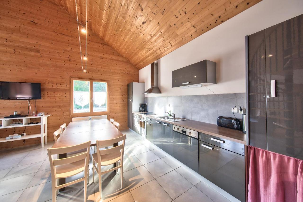 Chalet De Charme - Le Martinet Ney Eksteriør billede